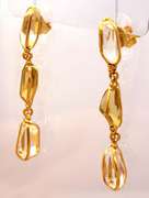 Pretty Quartz Dangle Earrings in Gold