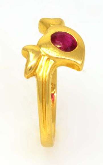 Ruby Leaf Motif Gold Ring, Size 6.5