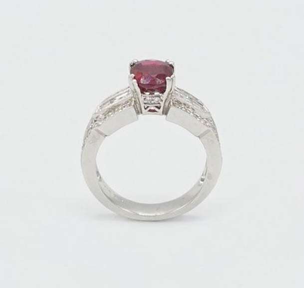 Lovely Ruby and Diamond 18kt White Gold Ring