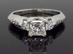 IGI Certified .94CTW Diamond Ring