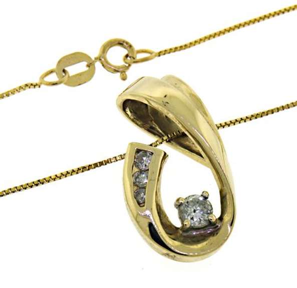 Lovely Diamond Pendant Necklace