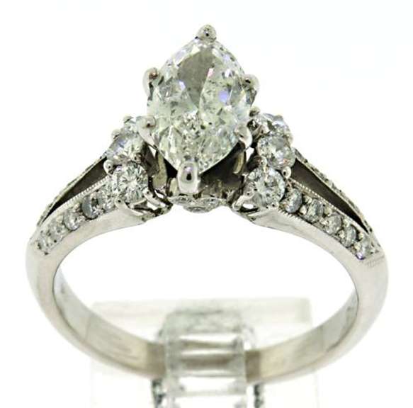 Gorgeous 1.14ctw Marquise Diamond Ring