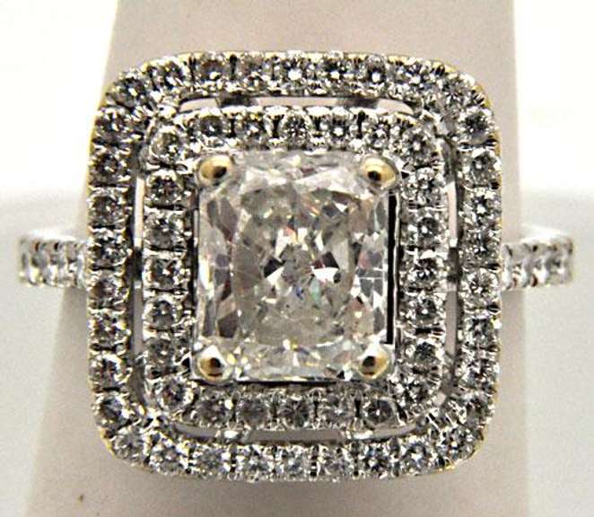Stunning 2ct diamond ring! Heavy 18kt gold mounting