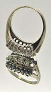 14 KT WHITE GOLD LADIES DIAMOND AND SAPPHIRE RING.