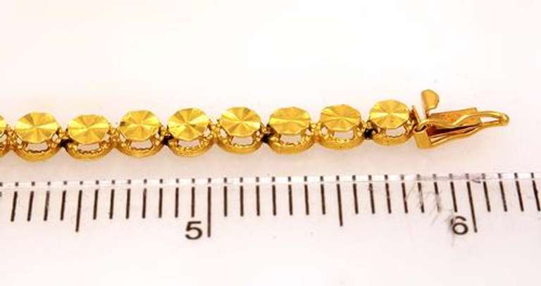 7in Pretty Gold Bracelet