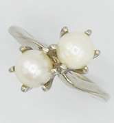 10KT White Gold Pearl Ring