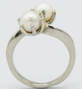 10KT White Gold Pearl Ring