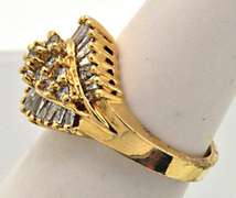 LADIES 14 KT YELLOW GOLD DIAMOND COCKTAIL RING