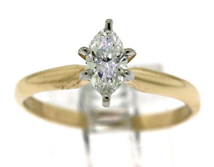 Flashy Marquise Diamond Ring