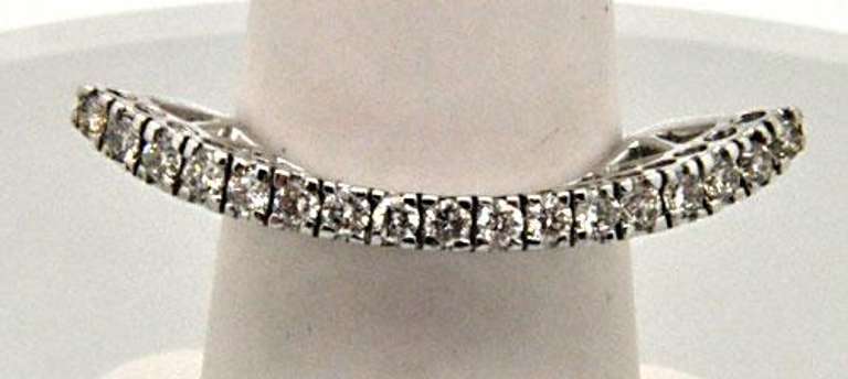 LADIES 14KT WHITE GOLD AND DIAMOND RING