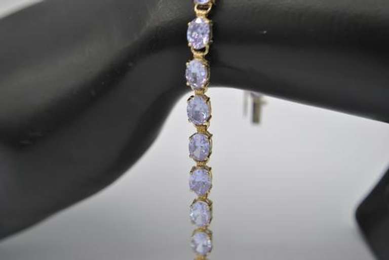 15 Carat Gemstone Bracelet in Solid Gold!