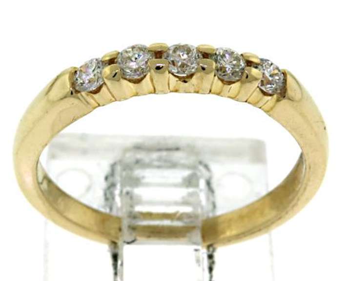 Amazing Shared Prong Diamond Band
