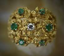 Contemporary 18K Emerald and Diamond Cluster
