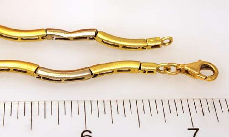 Beautiful Two Tone Wavy Gold Necklace, 20in