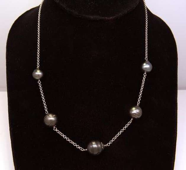 Black Pearl Station Necklace in Sterling, 18in