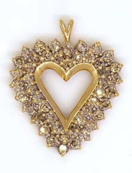 Stunning Diamond Heart Pendant in Gold