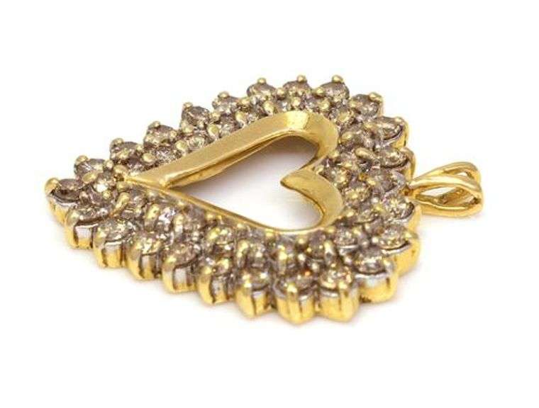 Stunning Diamond Heart Pendant in Gold