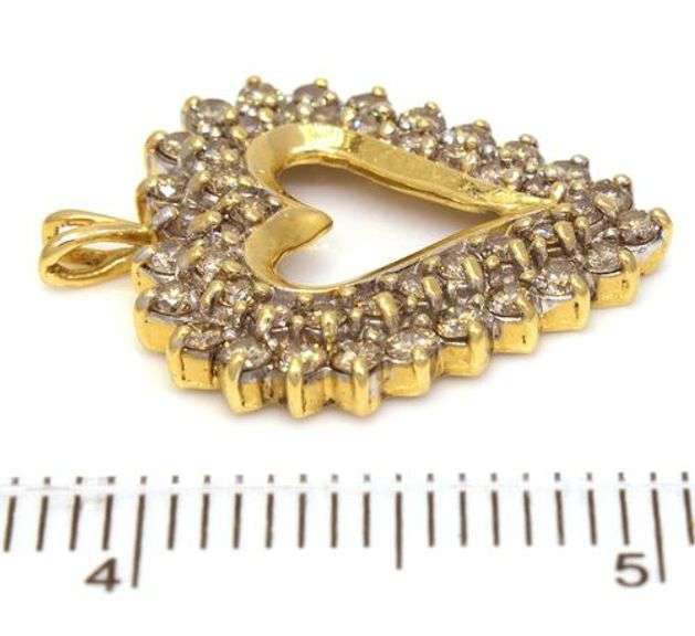 Stunning Diamond Heart Pendant in Gold