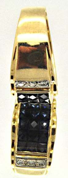 LADIES 18 KT YELLOW GOLD SAPPHIRE AND DIAMOND RING.