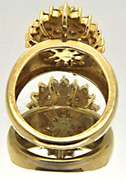LADIES 10 KT YELLOW GOLD 2..00 CARAT DIAMOND CLUSTER.