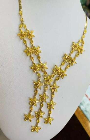 Unique 18.0 CT Yellow Sapphire & Solid Yellow Gold Necklace