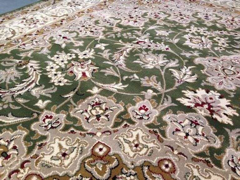 Stunning Traditional Medallion  Design Area Rug 8X11