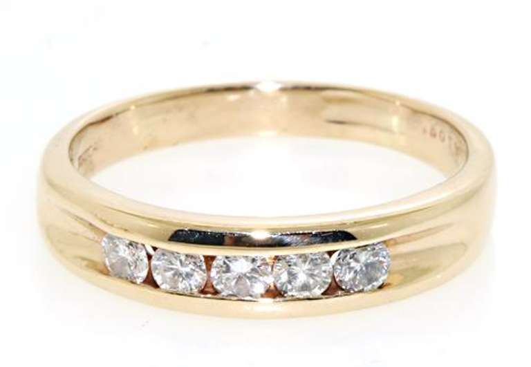 Classic Dimond Channel Set Band