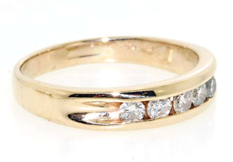 Classic Dimond Channel Set Band