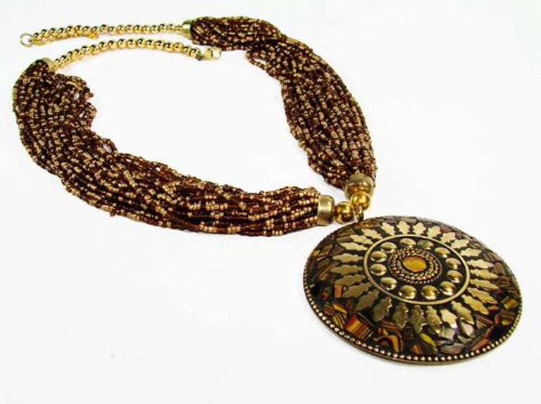 Attractive Ethnic Art, Handcrafted Beaded Necklace