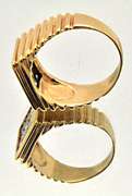 MEN'S 14 KT GOLD DIAMOND RING.