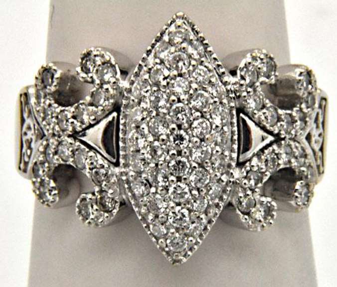 LADIES 18 KT WHITE GOLD DIAMOND CHARRIOL RING.