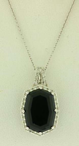 Flattering Black Spinel & Diamond Pendant Necklace