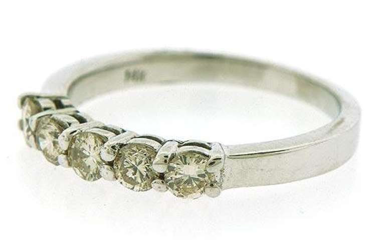 Timeless Elegance: 5 Diamond Band