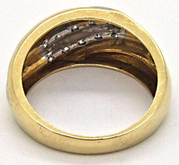 MEN'S 14 KT GOLD DIAMOND RING/BAND.