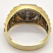 MEN'S 14 KT YELLOW GOLD DIAMOND RING.