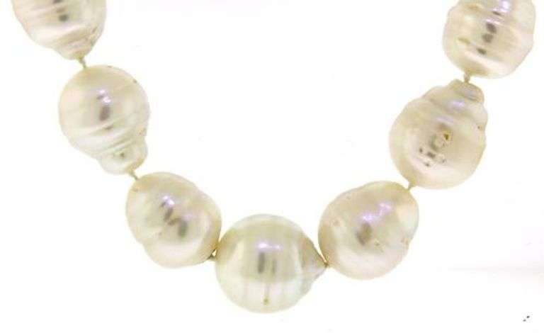 Gorgeous Freshwater Baroque Pearl Necklace