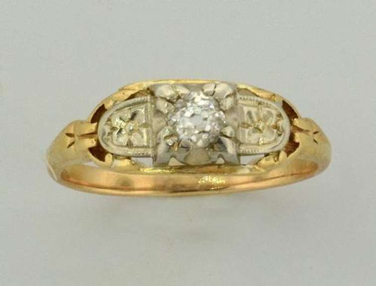 Antique Style 14KT Gold Diamond Ring