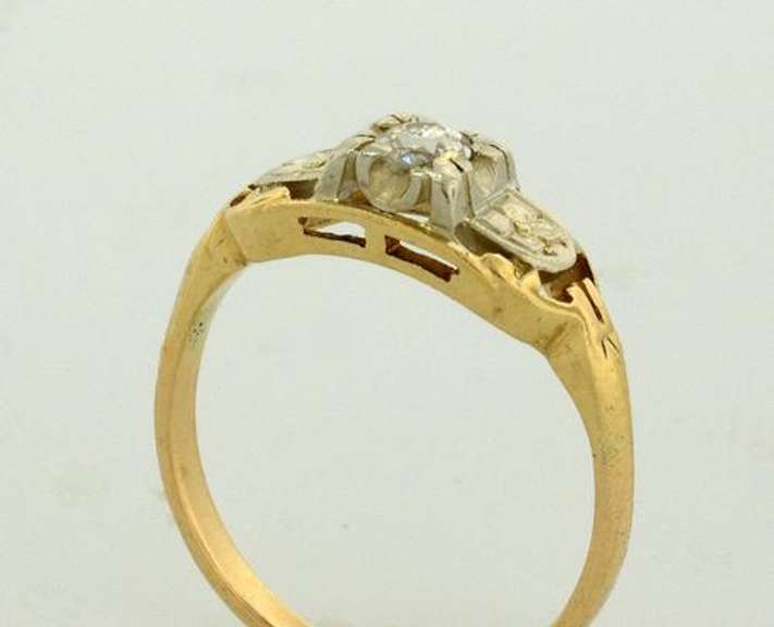 Antique Style 14KT Gold Diamond Ring
