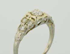 Lovely .35CTW Antique Style Diamond Ring, 18K