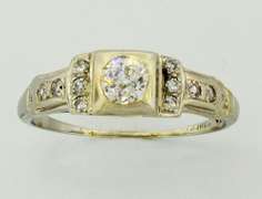 Vintage .20 CTW Diamond Ring in 18KT Gold
