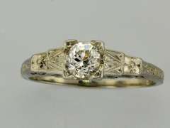 High Quality .33 CT Diamond Ring in 18KT Gold
