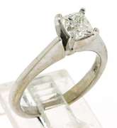 Gorgeous 0.71ctw Diamond Engagement Ring