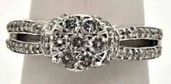 LADIES 14 KT WHITE GOLD DIAMOND RING.