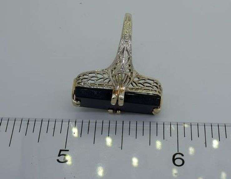 Bold Onyx Ring in 18KT White Gold