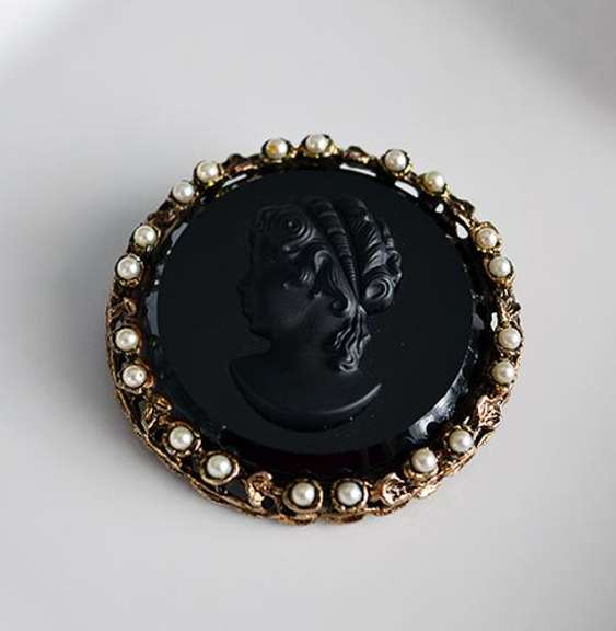 Cameo Metal Brooch Pendant,  Framed with Faux Pearls