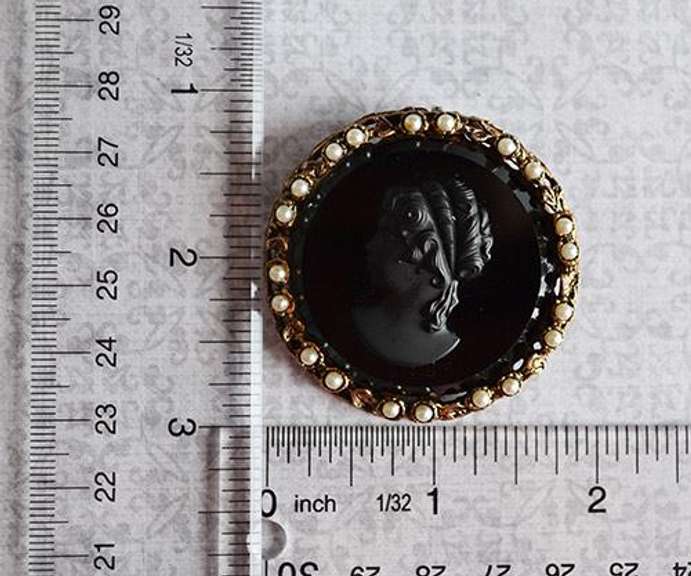 Cameo Metal Brooch Pendant,  Framed with Faux Pearls