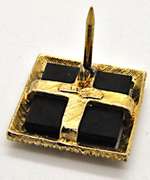 14 KT YELLOW GOLD OPAL DOUBLET INLAY LAPEL PIN.