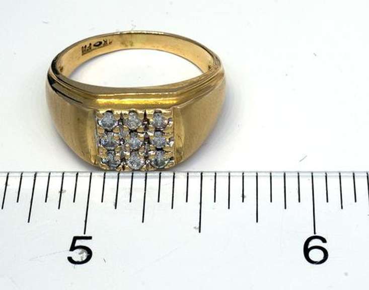 Flashy Vintage Diamond Band