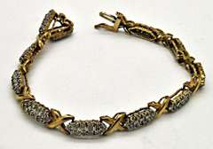 LADIES DIAMOND BRACELET 2.00 CARAT TOTAL WEIGHT.