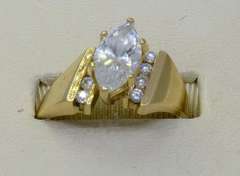 14KT Cubic Zirconia Ring Size 8.75